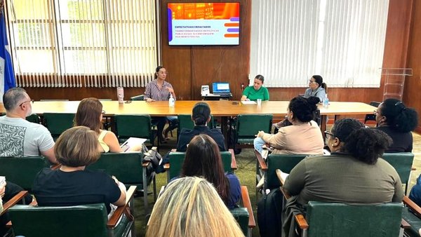 Ação conjunta alinha ações de proteção às mulheres em RC